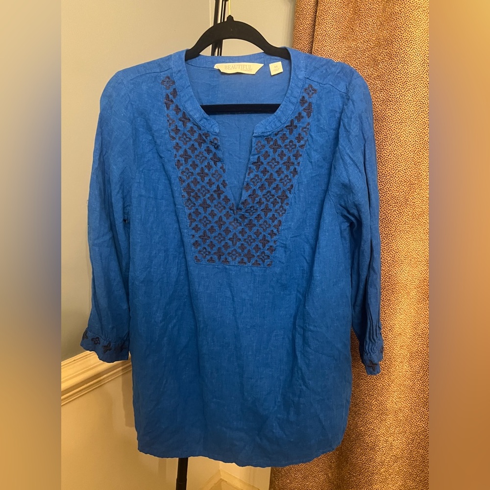 Beautiful by lower‎ c’è zeroion Blue Embroidered Tunic Top medium
